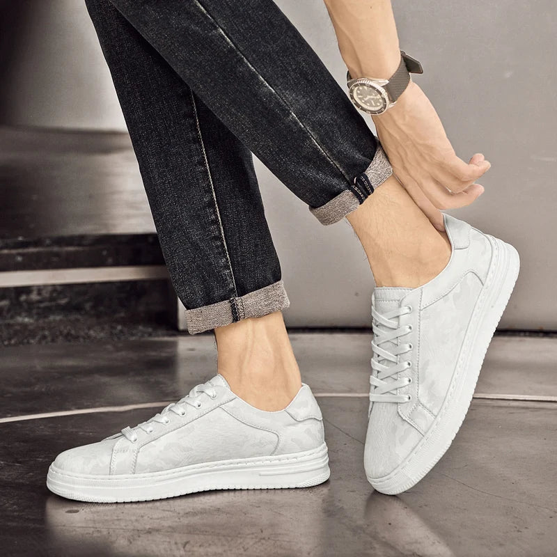 Versatile Men’s Sneakers