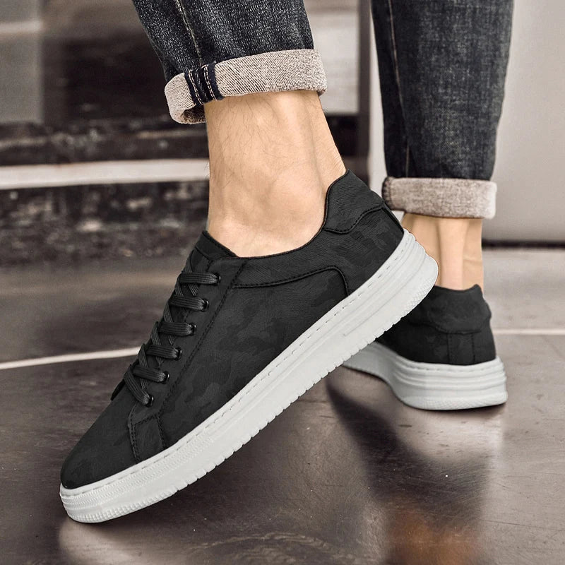 Versatile Men’s Sneakers